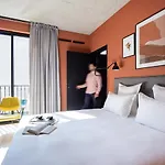 Hotel Deskopolitan House 3*