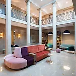 Deskopolitan House 3* Paris