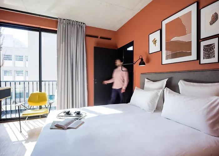 Отель Deskopolitan House 3*