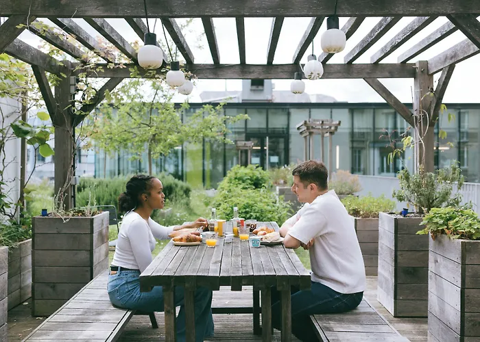 Deskopolitan House Hotel