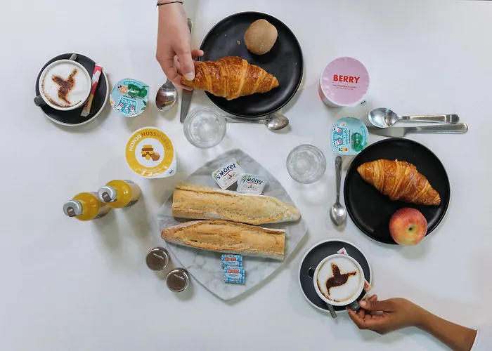 Deskopolitan House 3*