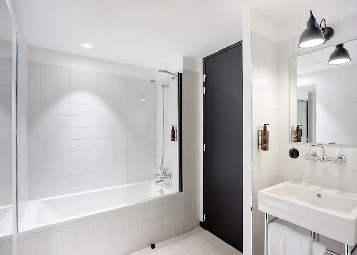 Hotel Deskopolitan House París