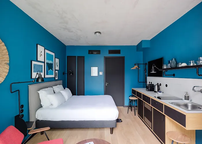 Deskopolitan House Hotel 3*