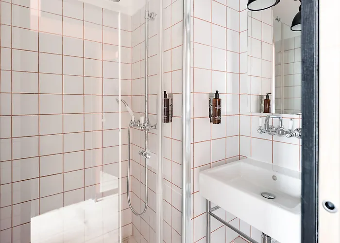 Deskopolitan House Hotel