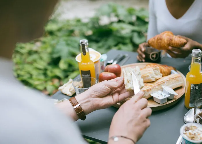 Deskopolitan House Hotel