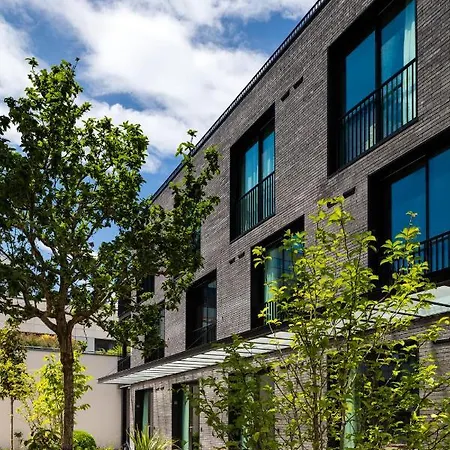 Hotel Deskopolitan House 3*