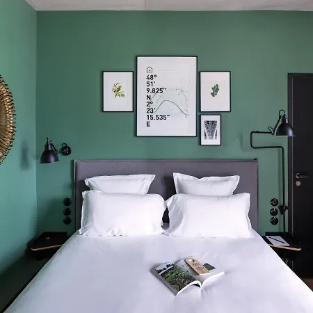 Deskopolitan House 3*